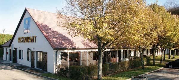 Doubs Hotel - Besancon Ecole Valentin Miserey-Salines Buitenkant foto