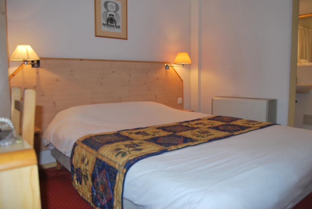 Doubs Hotel - Besancon Ecole Valentin Miserey-Salines Kamer foto